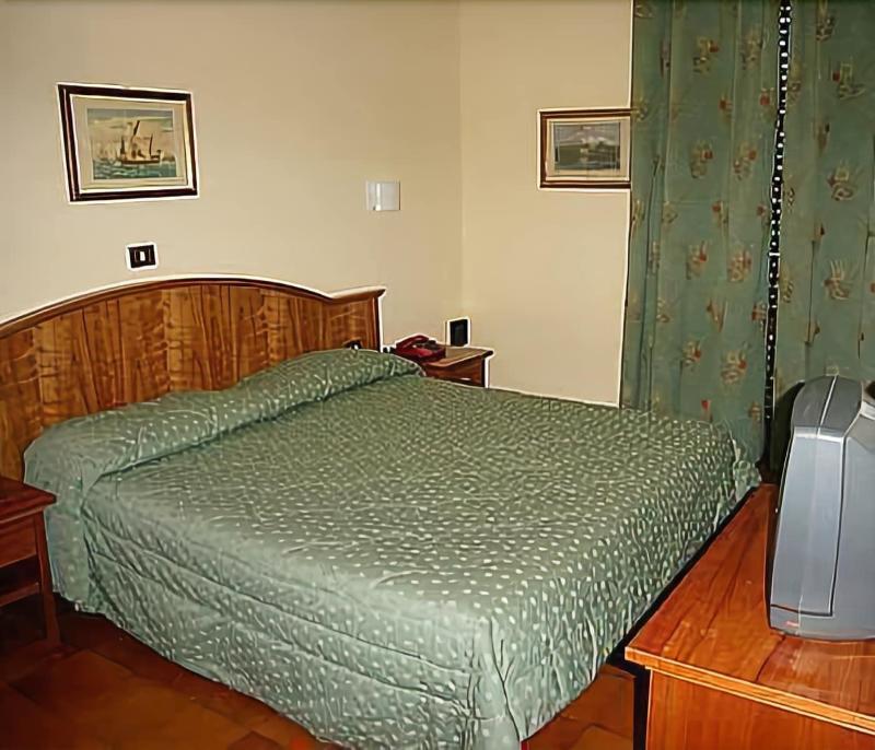 Hotel Boni Cerri Spoleto Buitenkant foto